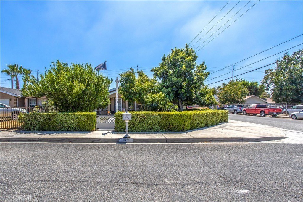 House in San Bernardino, California, United States 2 - 14652597