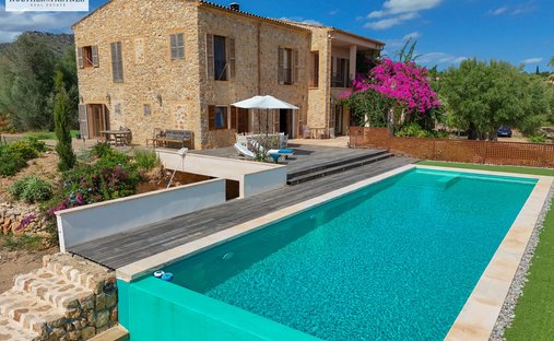 Finca in Sant Llorenc des Cardassar, Balearic Islands, Spain 1
