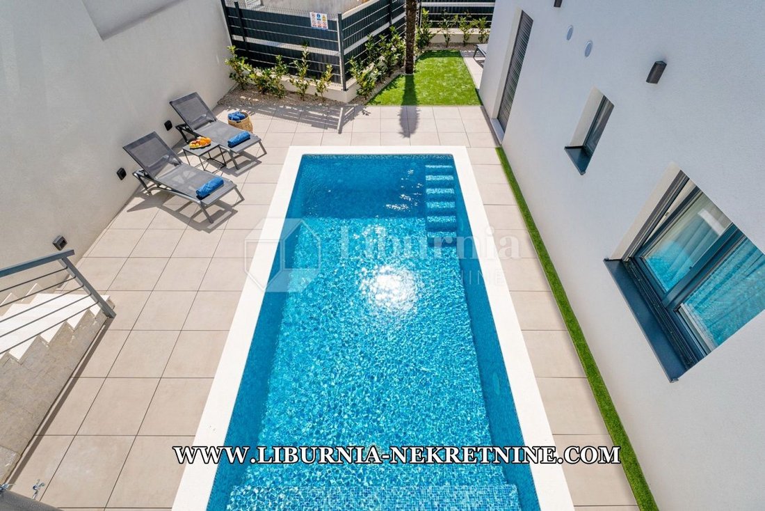 Apartment in Krk, Primorje-Gorski Kotar County, Croatia 1 - 14653411