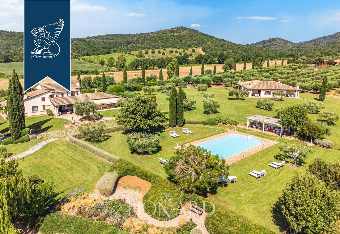Villa in Capalbio, Tuscany, Italy 2 - 14654777