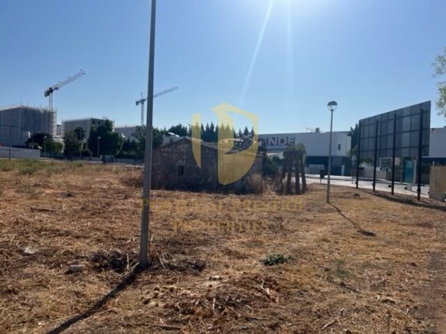 Land in Loule (Sao Clemente), Algarve, Portugal 1 - 12861919