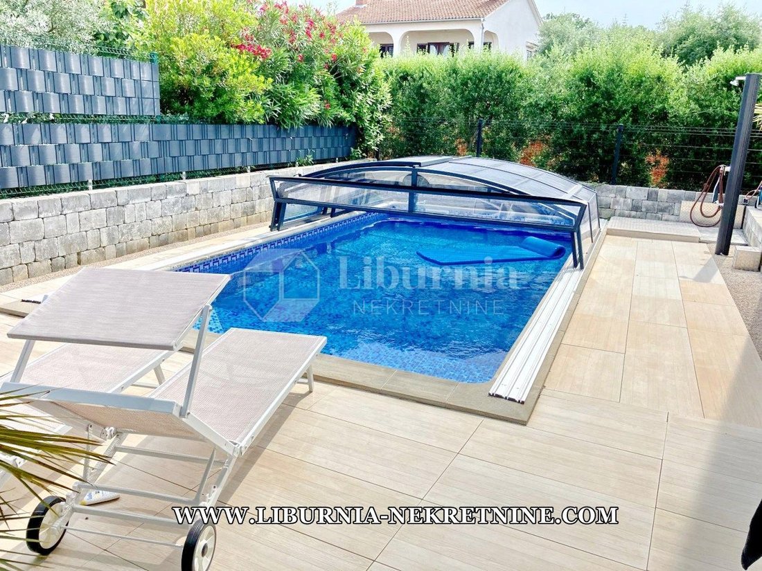 Apartment in Malinska, Primorje-Gorski Kotar County, Croatia 1 - 14653287