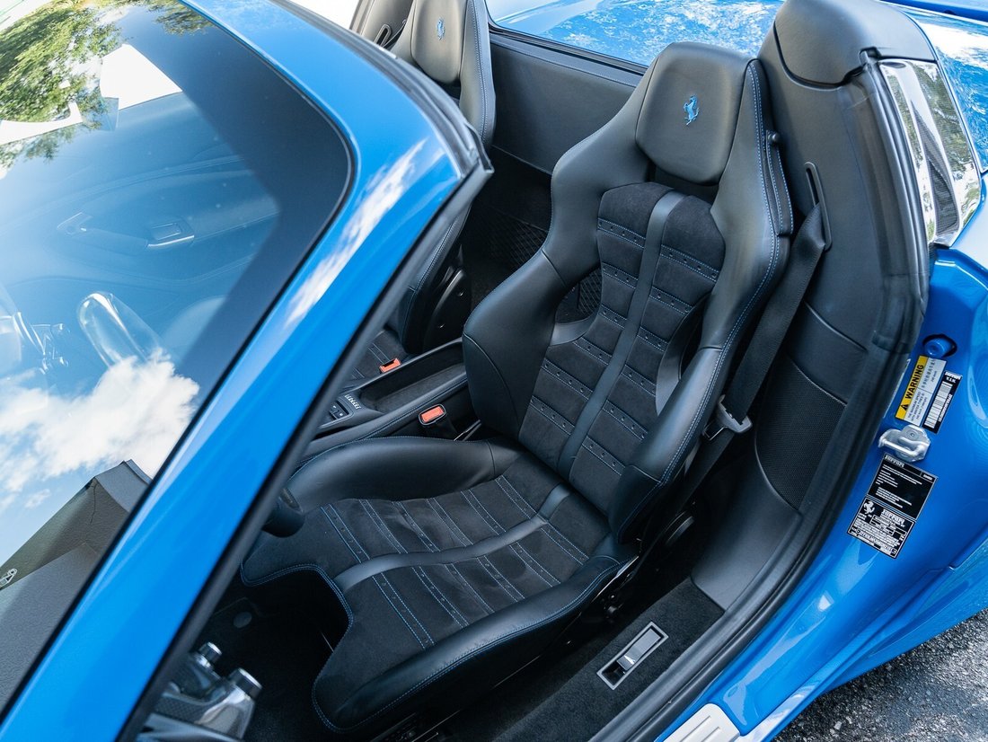 Cabriolet in Naples, FL 4 - 14581004