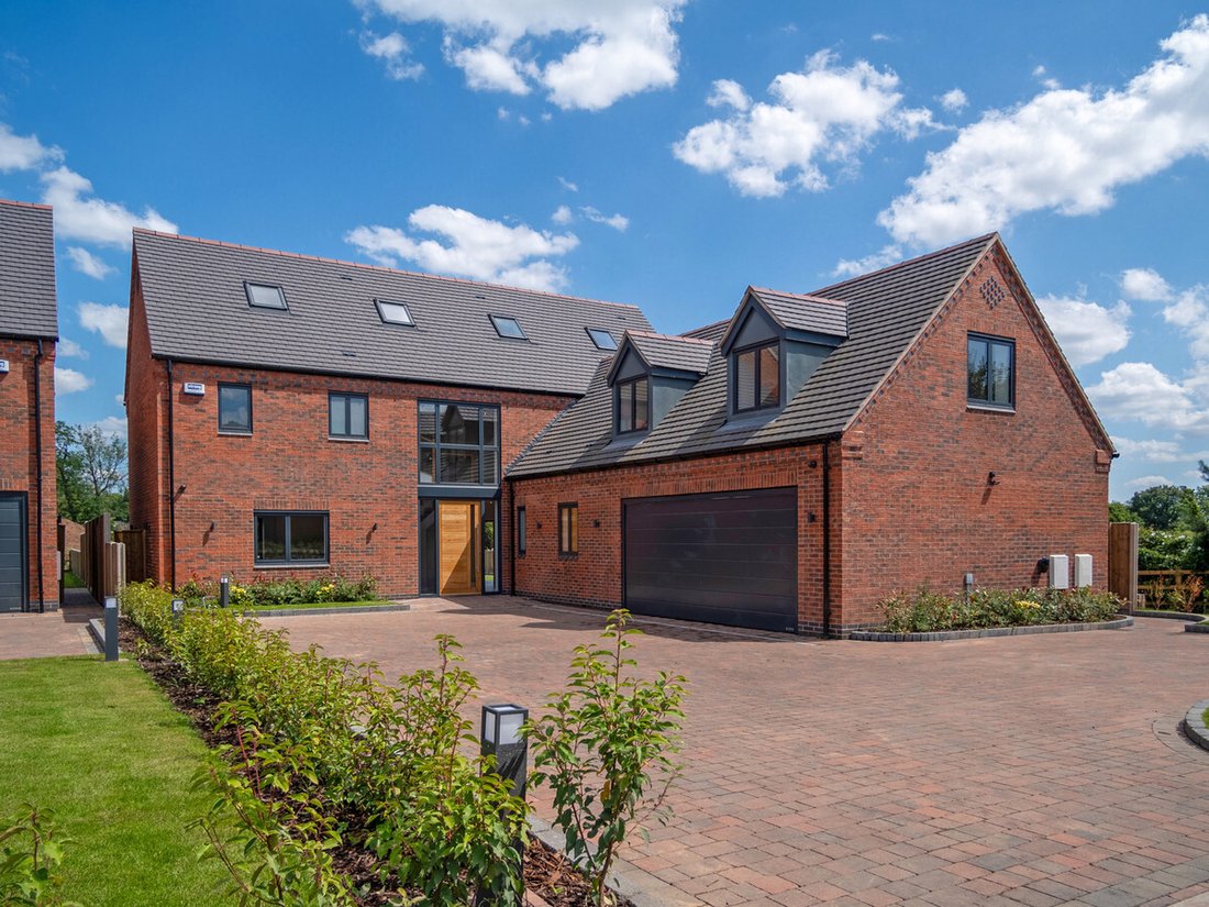 House in Coventry, England 3 - 14653493