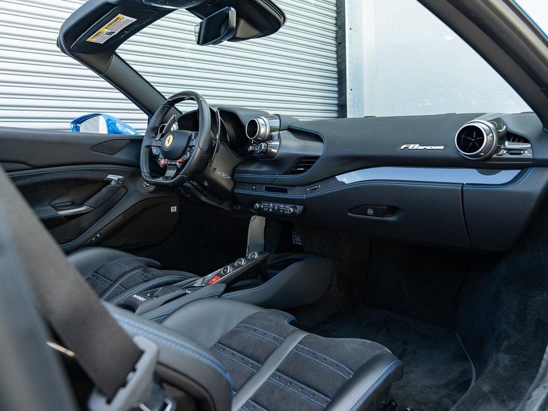 Cabriolet in Naples, FL 2 - 14581004