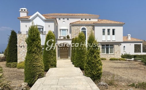 Villa in Oropos, Attica, Greece 1