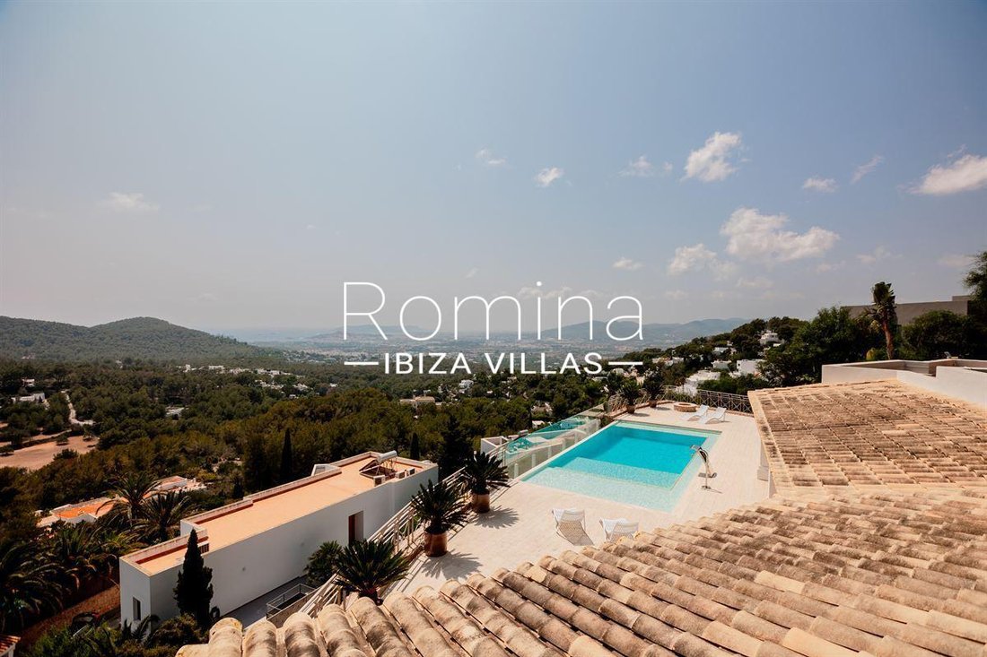 Villa in Jesus, Santa Eularia des Riu, Balearic Islands 2 - 14652253