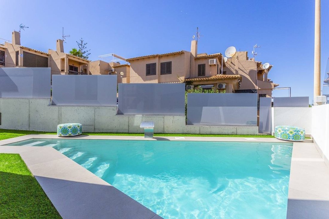Villa in Torrevieja, Land Valencia, Spanien 4 - 11707798