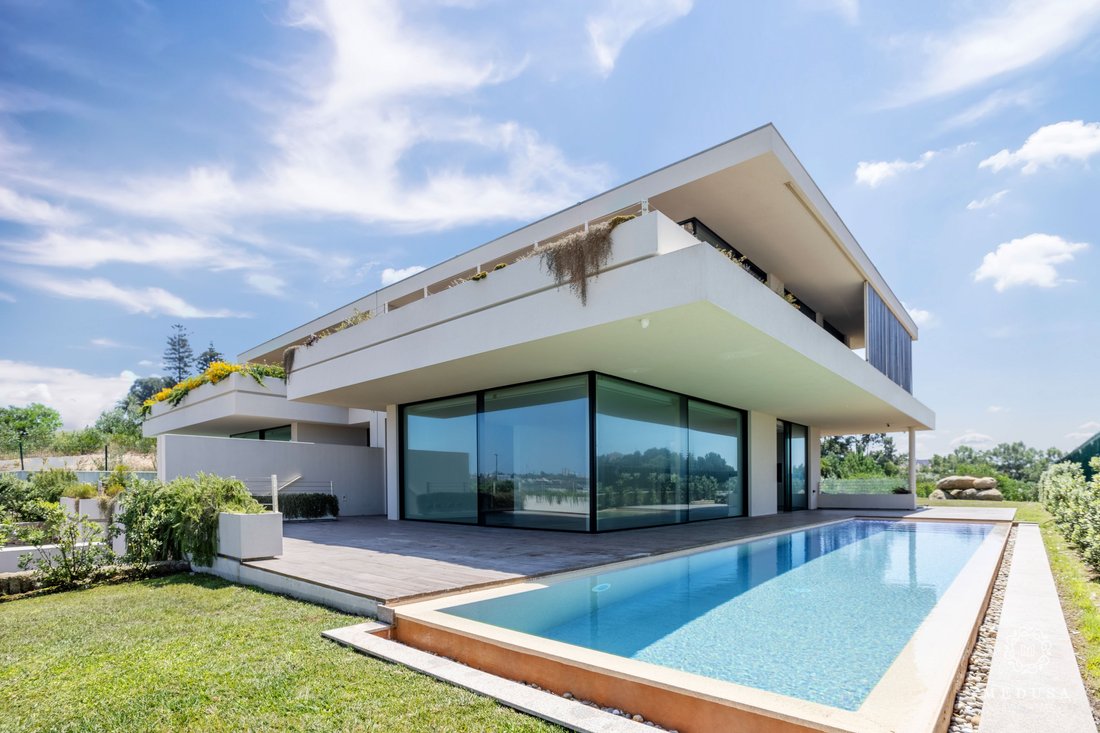 Villa in Canidelo, Porto District, Portugal 1 - 14652446