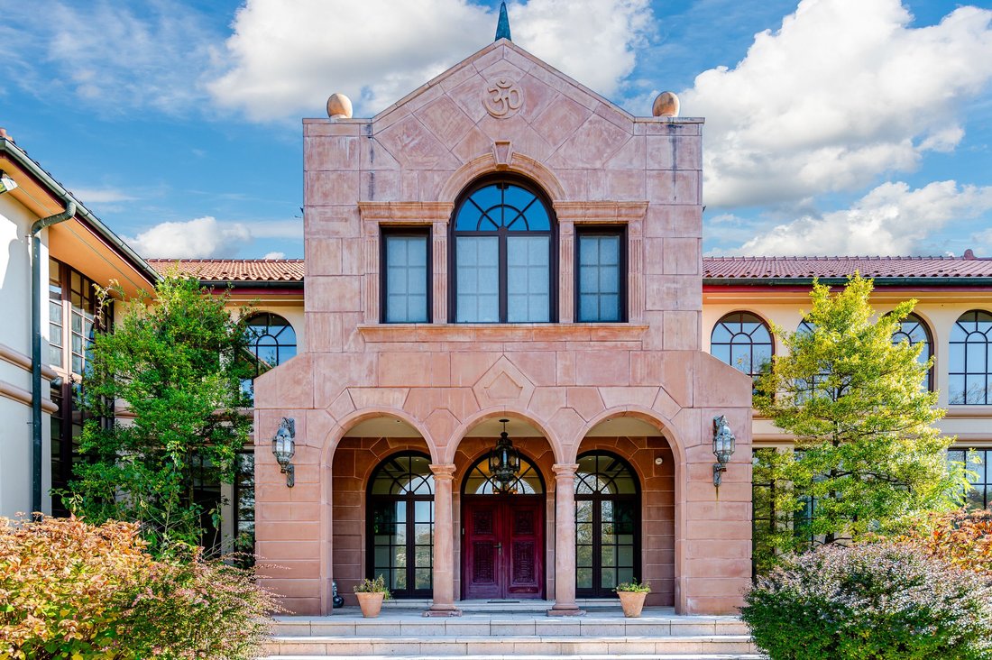 12 Macy Drive, Hewlett Bay Park, Ny, 11557 In Hewlett, New York, United