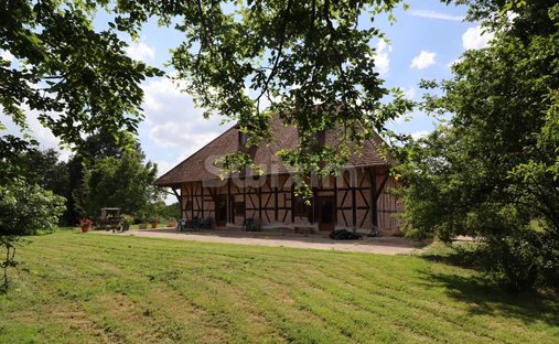 House in Saint-Germain-du-Bois, Bourgogne – Franche-Comté, France 1