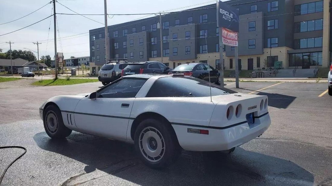 Coupe in Green Bay, WI, United States 4 - 14619738