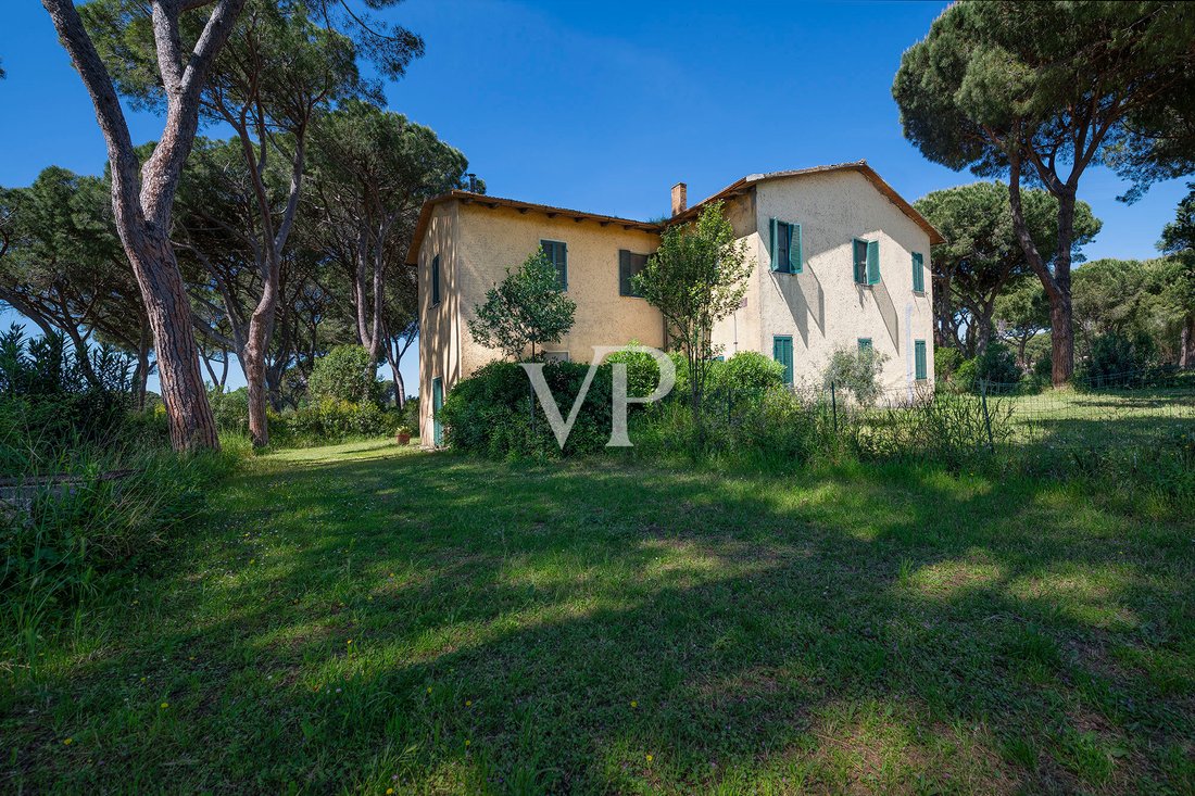 Villa in Rusellae, Tuscany, Italy 2 - 14653195