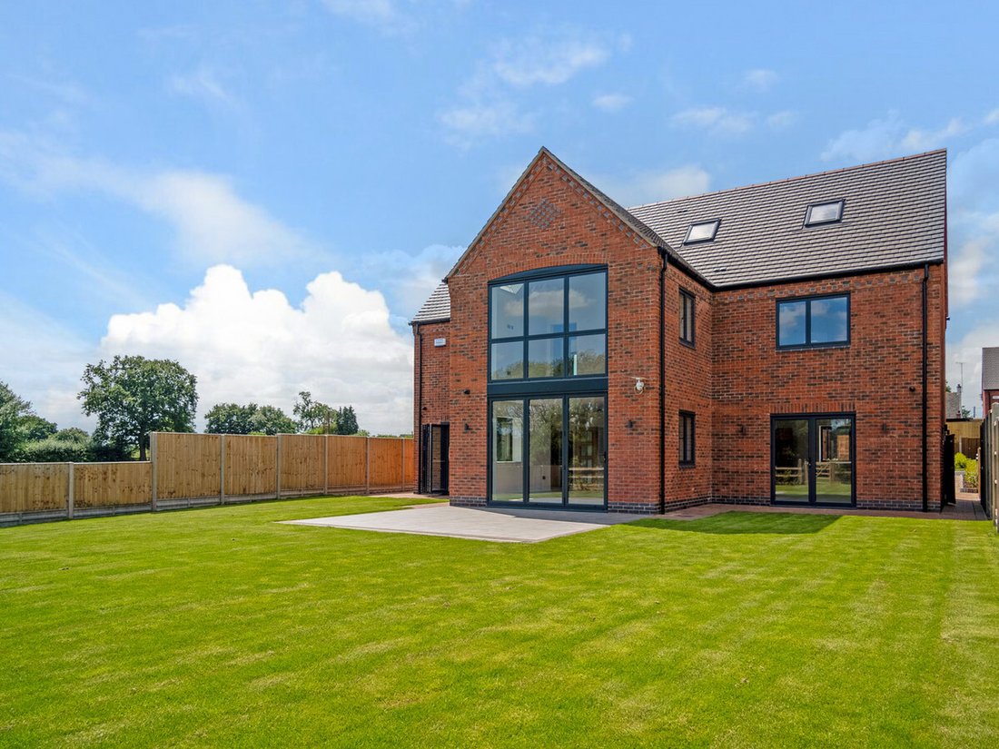 House in Coventry, England 2 - 14653493