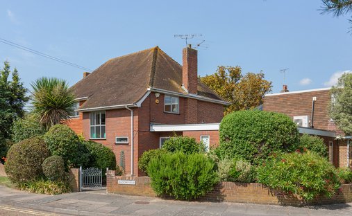 Casa in Sunbury-on-Thames, Inghilterra 1