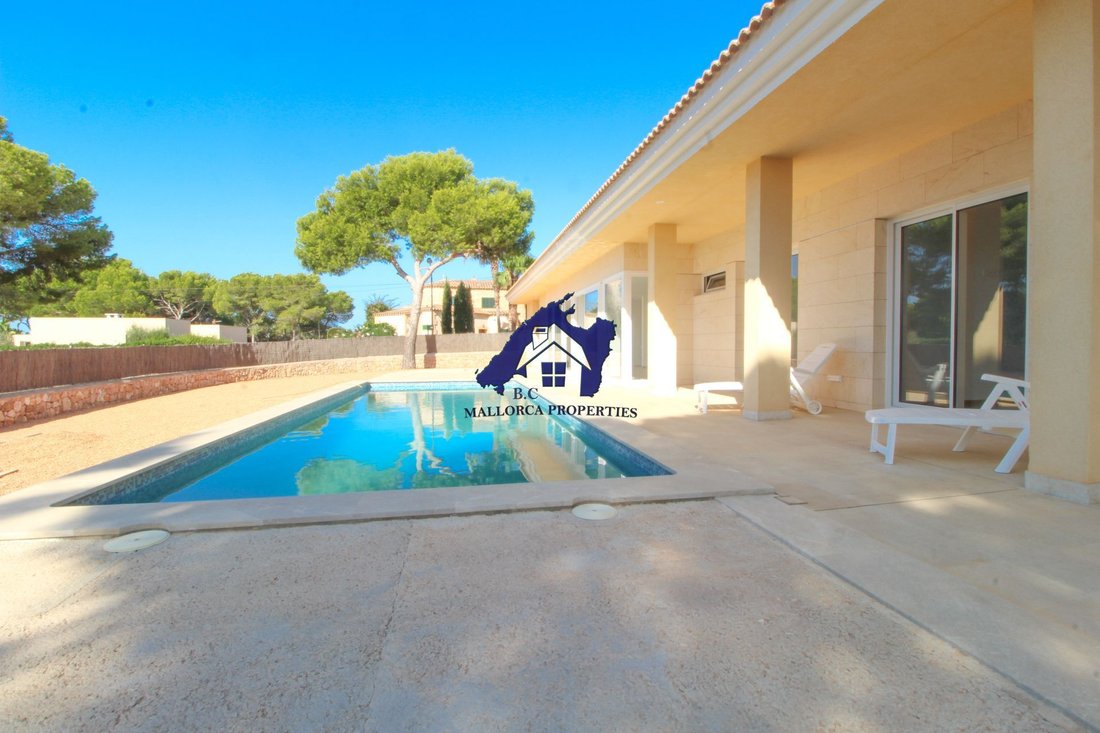 Chalet in Llucmajor, Balearic Islands, Spain 1 - 14658859