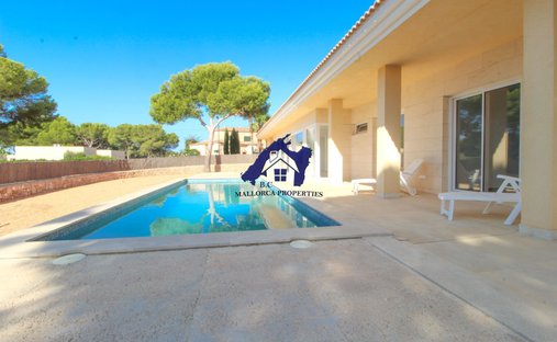 Chalet in Llucmajor, Balearic Islands, Spain 1
