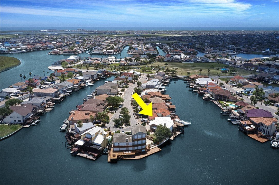 House in Corpus Christi, Texas, United States 1 - 14649784