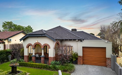 Luxury homes with terrace for sale in Inglewood, Western Australia ...