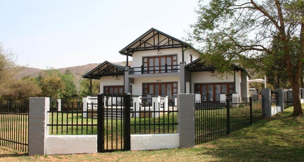 Farm Ranch in Rustenburg, North West, South Africa 1 - 14648292