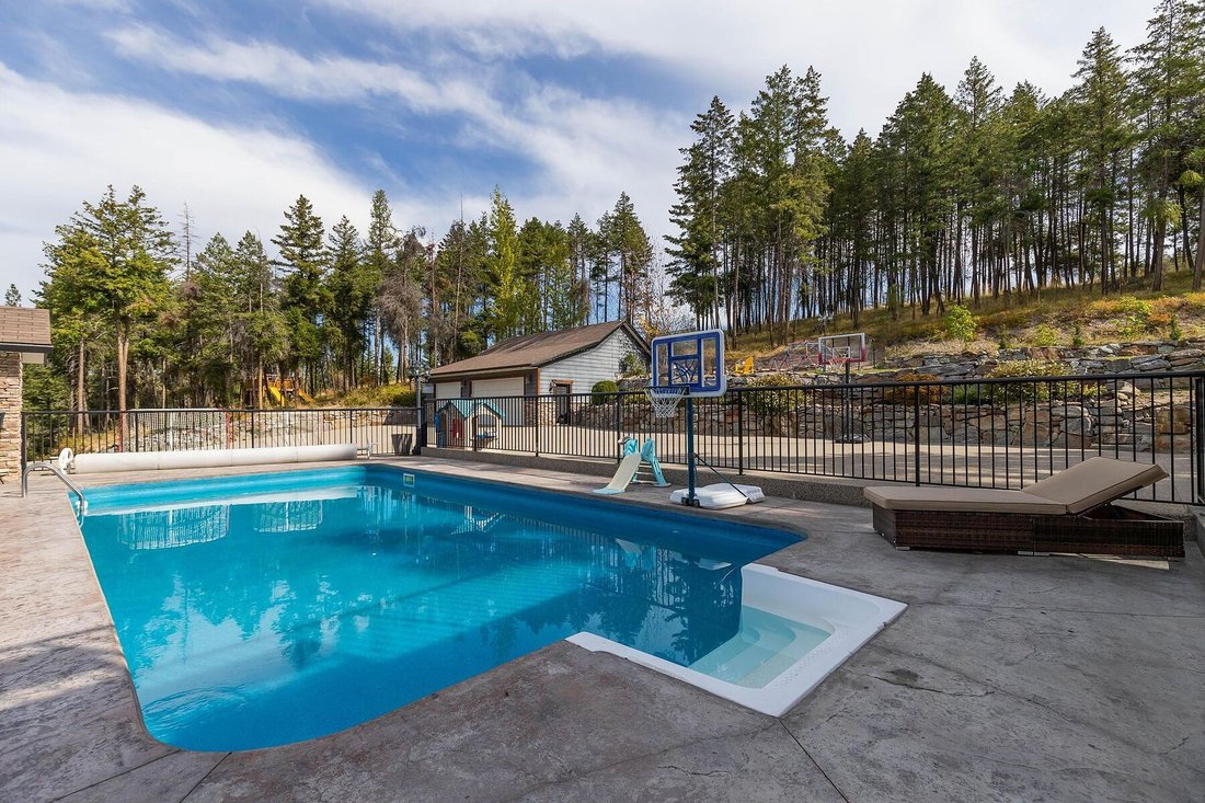 Family Home With Acreage In Kelowna, British Columbia, Canada For Sale