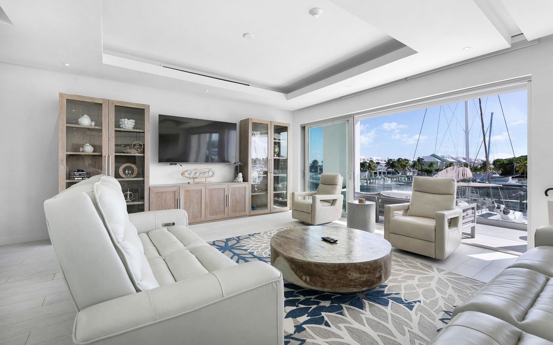 Apartment in Nassau, New Providence, The Bahamas 1 - 14660772