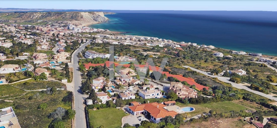 Land in Praia da Luz, Algarve, Portugal 1 - 14661990