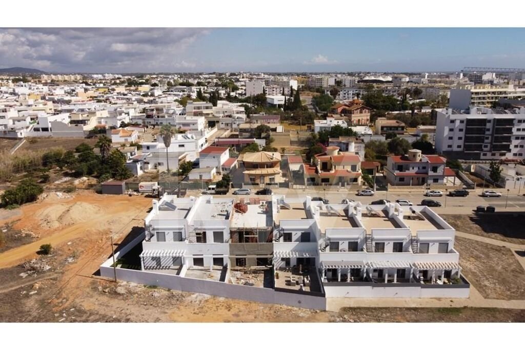 Olhão Town House In Quelfes, Algarve, Portugal For Sale (14661974)