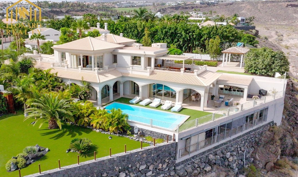 superb-luxury-mansion-with-outstandings-in-la-caleta-adeje-canary