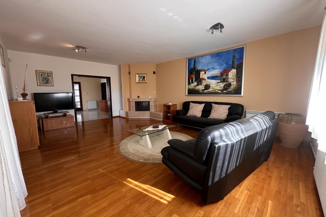Villa in Premantura, Istria County, Croatia 1 - 14664906