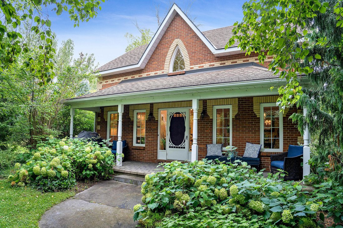 Entertainer' Dream In Stayner, Ontario, Canada For Sale (14662432)