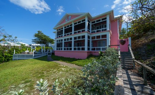 House in Blackwood Village, North Abaco, The Bahamas 1
