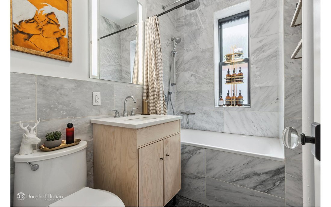 Coop Queens In New York, New York, United States For Sale (14662946)