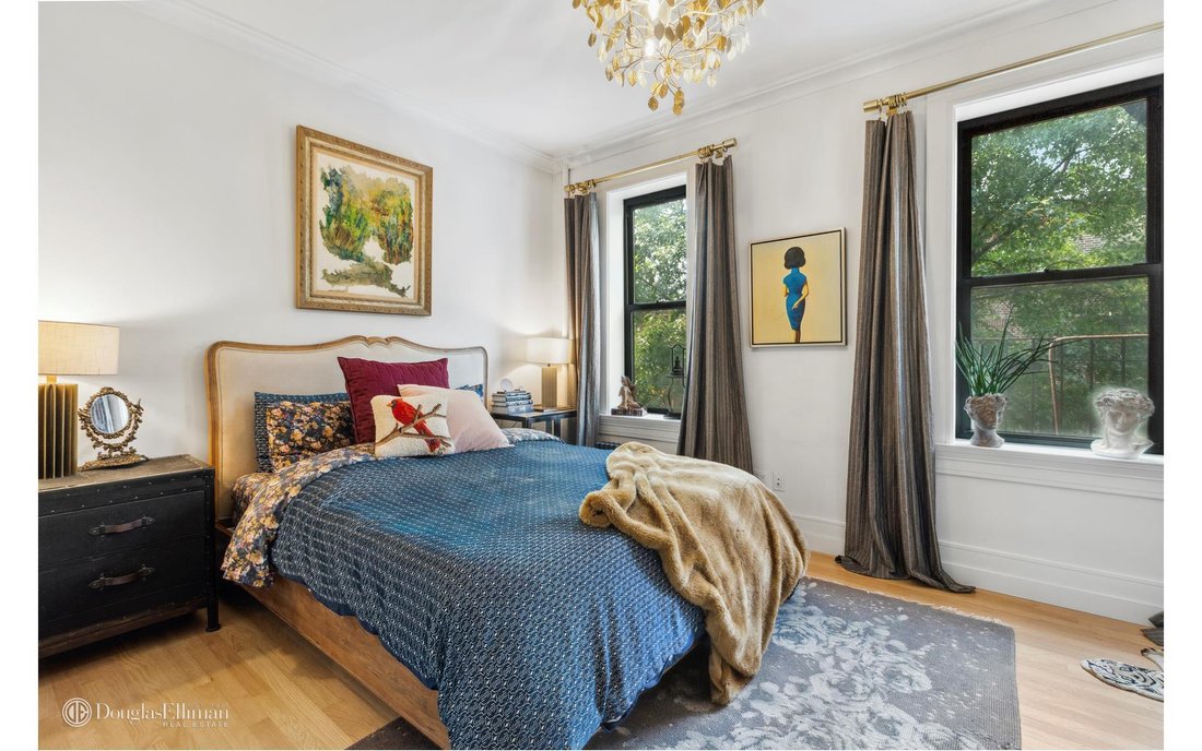 Coop Queens In New York, New York, United States For Sale (14662946)