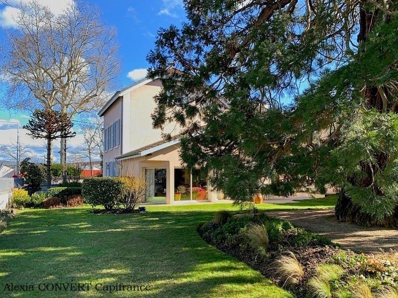 Dpt Ain (01), For Sale Bourg In Bourg En Bresse, Auvergne Rhône Alpes