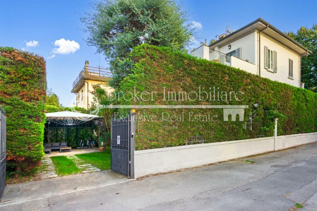 Villa en Lucca, Toscana, Italia 2 - 14664026