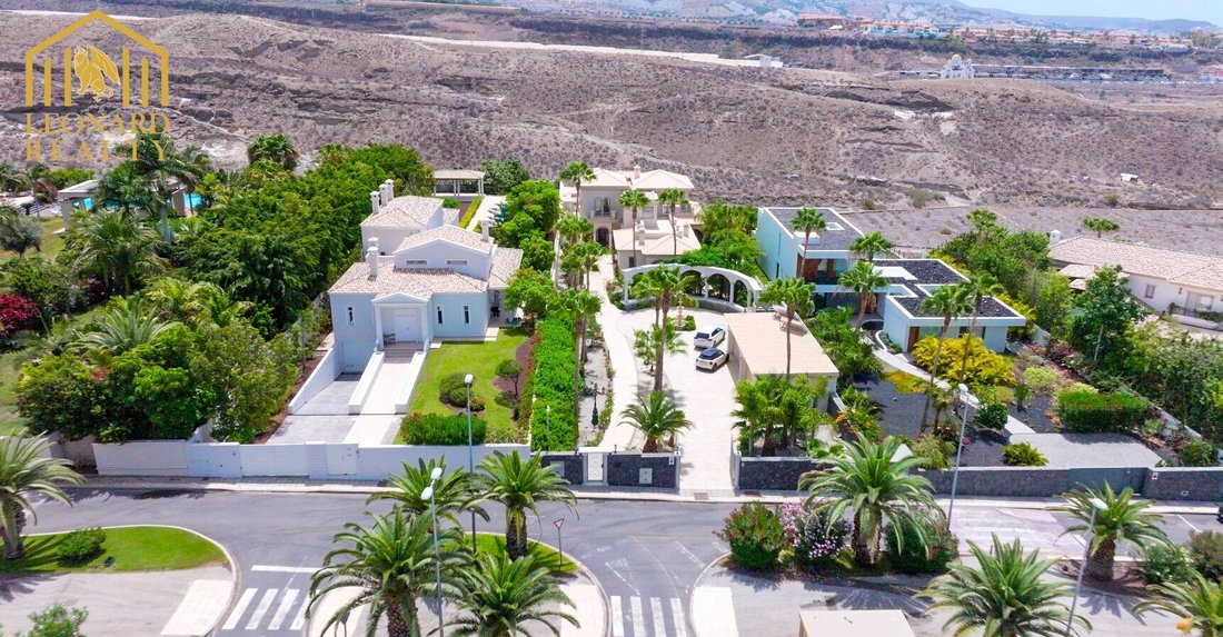 Villa in La Caleta, Adeje, Canary Islands 4 - 14662246