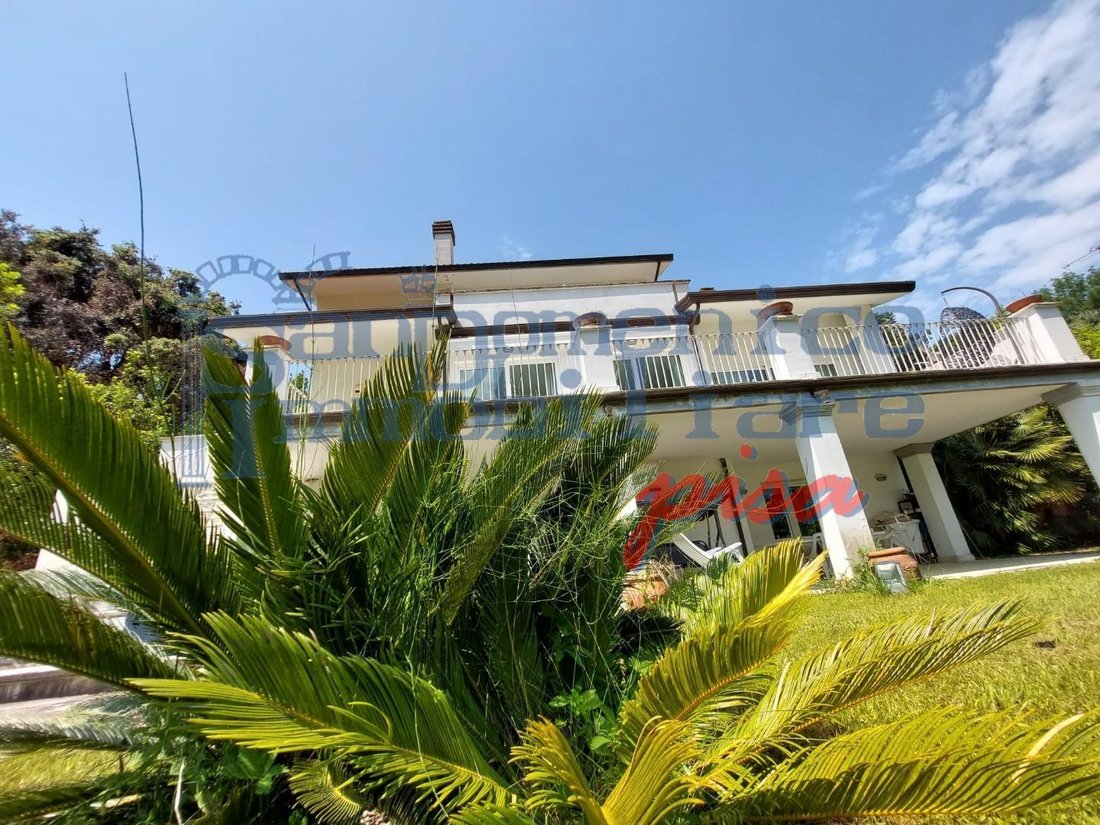Villa a Tirrenia, Toscana, Italia 2 - 14668142