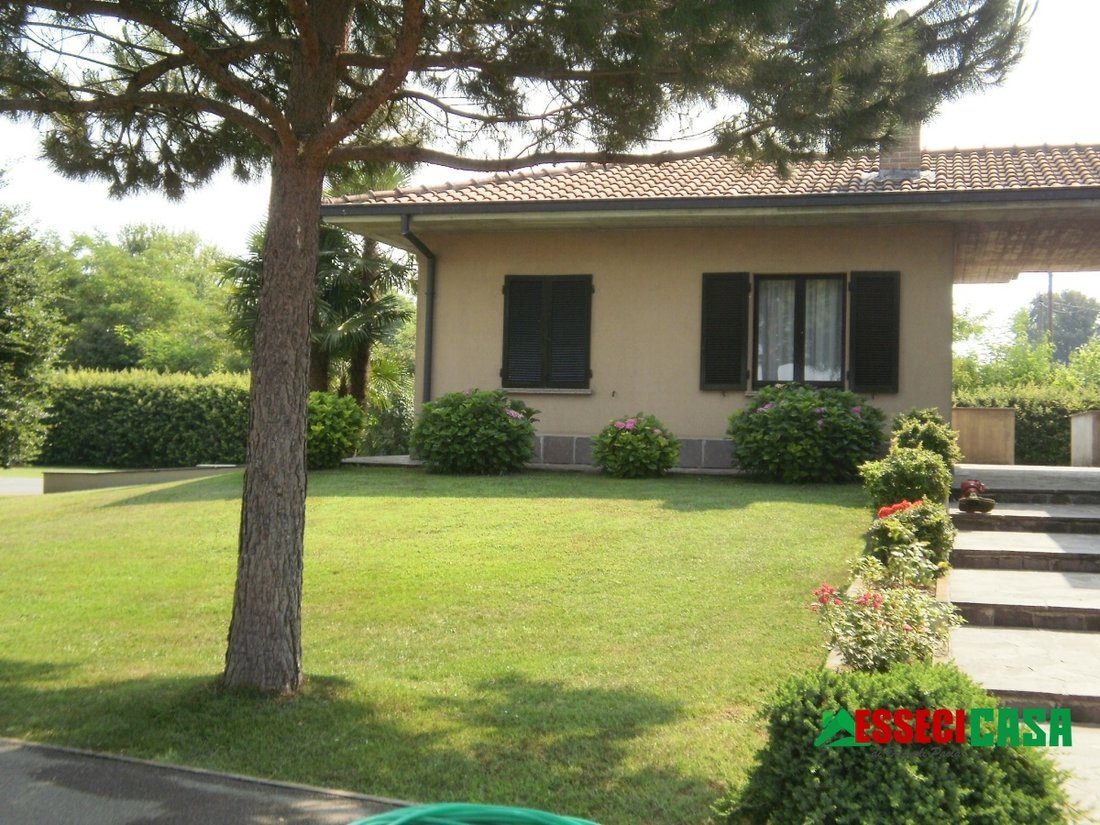 Villa in Casirate d'Adda, Lombardy, Italy 3 - 14668443