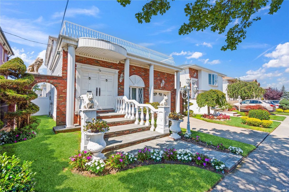 House Howard Beach In New York, New York, United States For Sale (14666404)