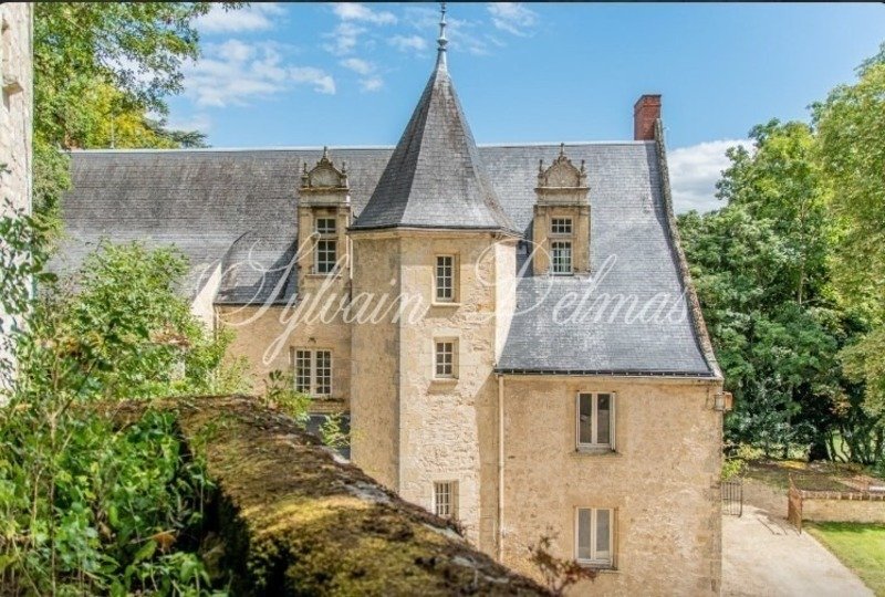 Château des Rêves Éternels – Un Joyau du XVᵉ Siècle près de Tours