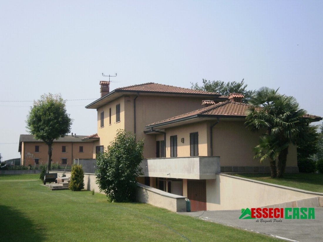 Villa in Casirate d'Adda, Lombardy, Italy 2 - 14668443