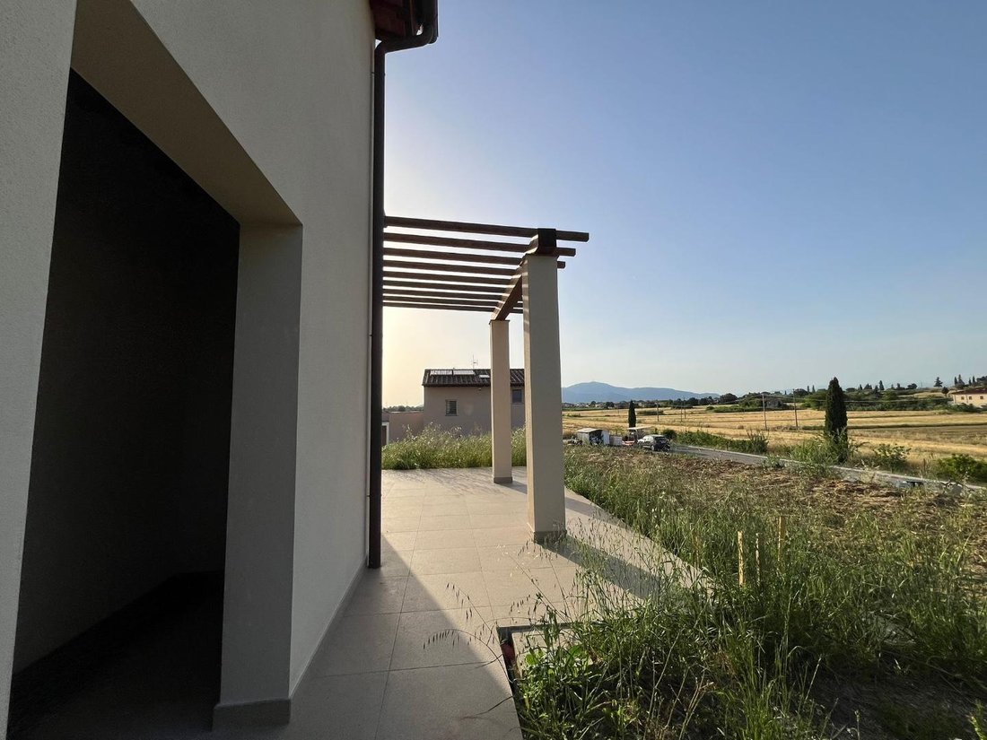 Center, Pontedera, Tuscany 3 - 14668143