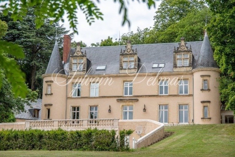 Château des Rêves Éternels – Un Joyau du XVᵉ Siècle près de Tours