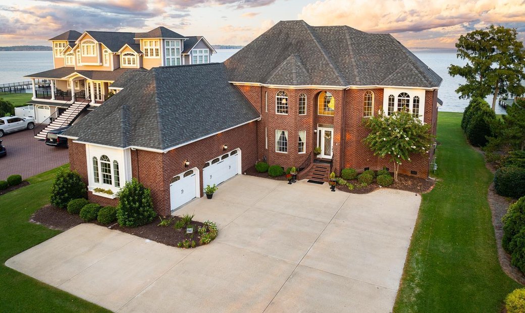 4 Bedrooms Single Family In Elizabeth City, North Carolina, United