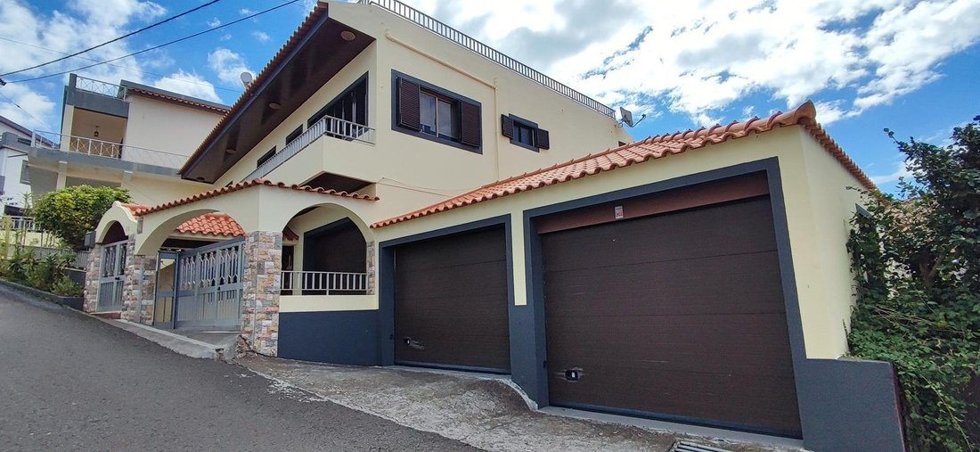 Townhouse en Estreito da Calheta, Madeira, Portugal 2 - 14666627