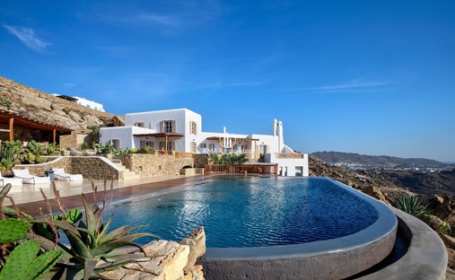 Villa in Ano Mera Community, Aegean, Greece 1