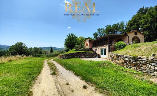 Estate in Center, Greve in Chianti, Tuscany 1