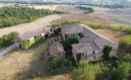 Country House in Monteroni d'Arbia, Tuscany, Italy 1