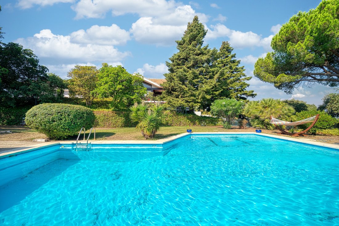 Chalet in Torrelodones, Comunidad de Madrid, Spain 1 - 14669556